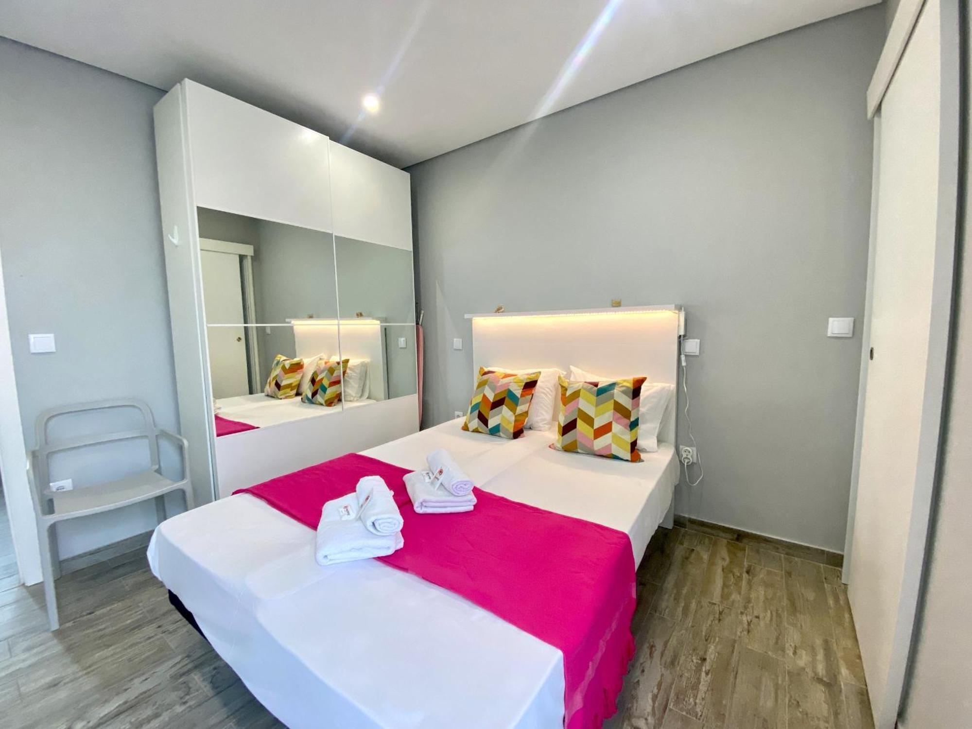 Quarteira Stylish 2 By Homing Apartman Kültér fotó